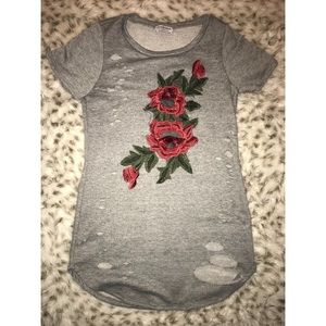 FashionNova Roses Tee/Tunic